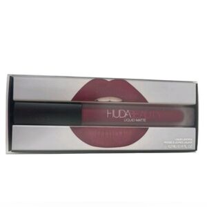 *** NiB HUDA Lipgloss Part Of The But 4 For 25